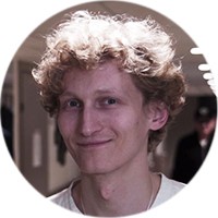 "Нет-нет, да и плюну через плечо": премьера мюзикла "Дракула" 