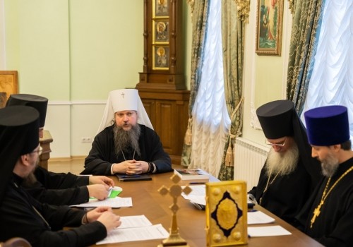 Новый омский митрополит принял первые кадровые решения
