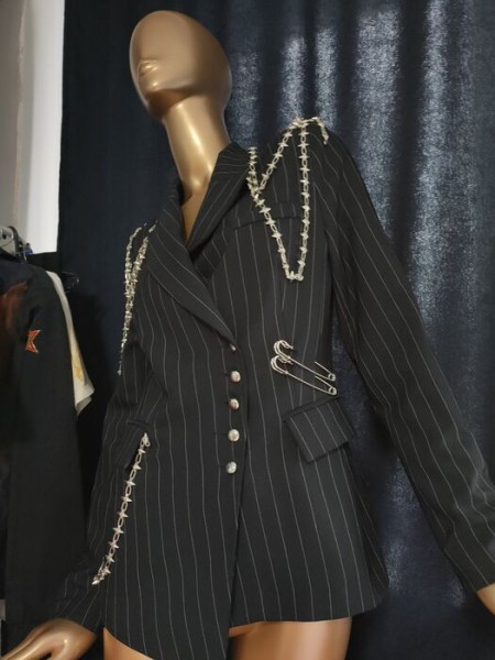 Взглянуть на "Мир женщины" через кастомизированную одежду Взглянуть на "Мир женщины" через кастомизированную одежду