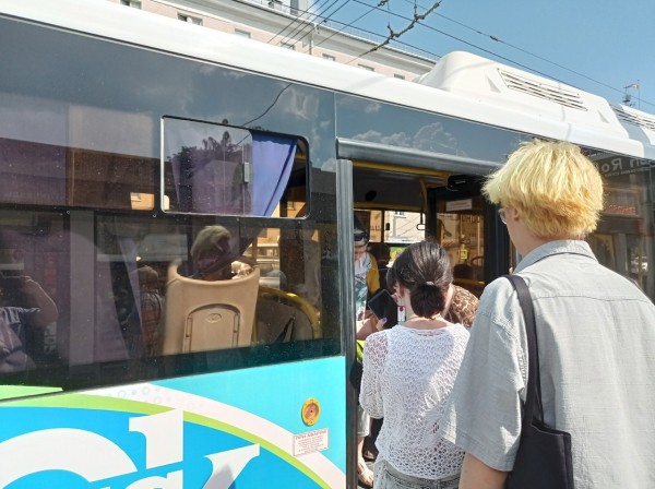 
									В район Телевизионного завода в Омске запустят дополнительные автобусы  