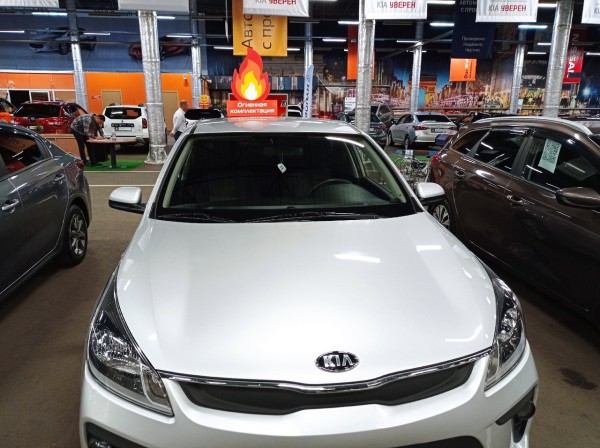 
									«Перекупы под крышей»: стоит ли омичам покупать подержанные авто в салонах?  