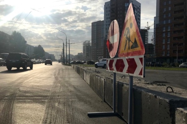 
									В Омске перекрыли бульвар Архитекторов: как там сейчас ездят 