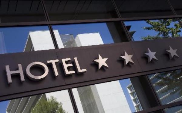 
									Зачем Омску столько четырехзвездочных гостиниц? 