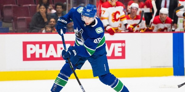 
									Омич Михеев забросил свою первую шайбу в сезоне НХЛ 