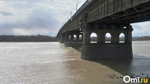 Когда откроют отремонтированную часть Ленинградского моста в Омске Когда откроют отремонтированную часть Ленинградского моста в Омске