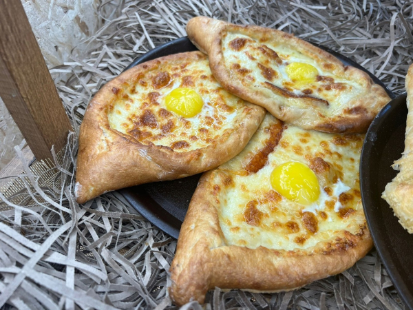 Рикотта, буррата и халлуми: кто делает крафтовые сыры в Омске?
Рикотта, буррата и халлуми: кто делает крафтовые сыры в Омске?