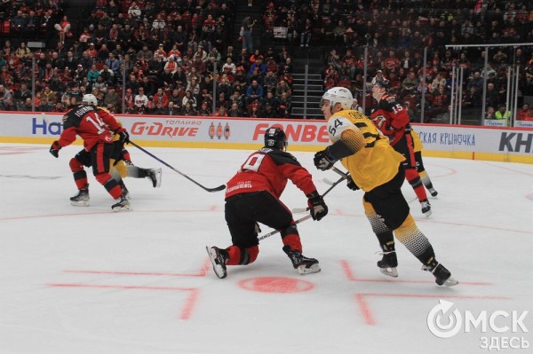 Шайба Райана Спунера принесла "Авангарду" седьмую победу подряд