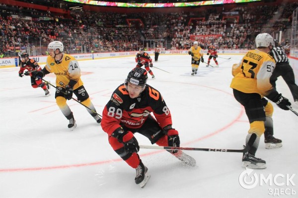 Шайба Райана Спунера принесла "Авангарду" седьмую победу подряд