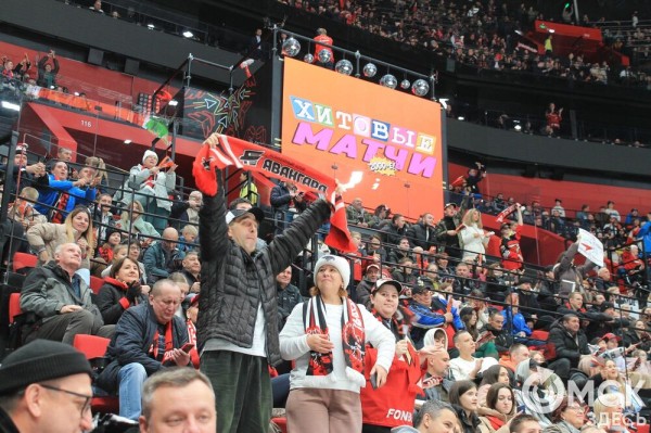 Шайба Райана Спунера принесла "Авангарду" седьмую победу подряд