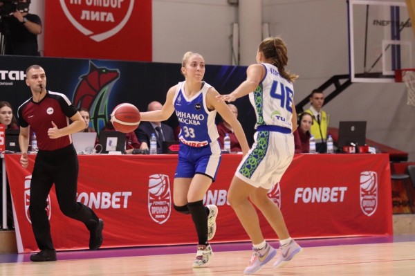 
									Омский «Нефтяник-Титан» выиграл у московского «Динамо» 