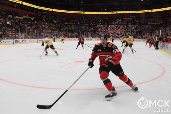 Шайба Райана Спунера принесла "Авангарду" седьмую победу подряд