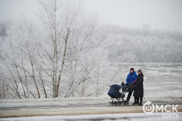 Город в инее: рассматриваем волшебные и холодные улицы Омска