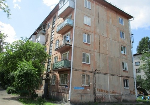 «Дело идет, как мастер поведет»: омичи две недели ждали помощи коммунальщиков