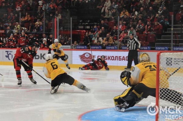 Шайба Райана Спунера принесла "Авангарду" седьмую победу подряд
