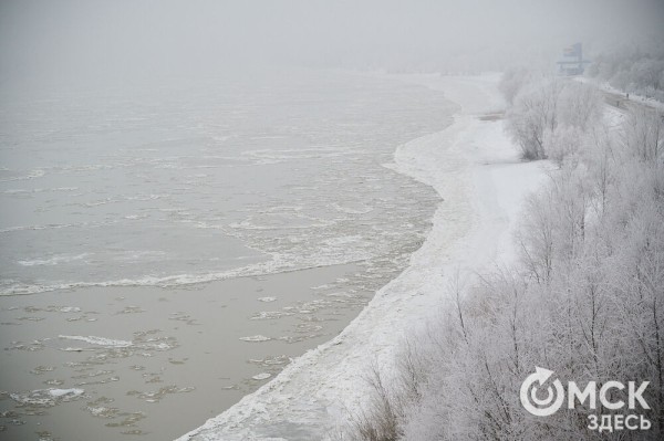 Город в инее: рассматриваем волшебные и холодные улицы Омска