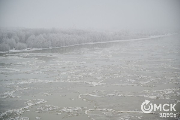 Город в инее: рассматриваем волшебные и холодные улицы Омска