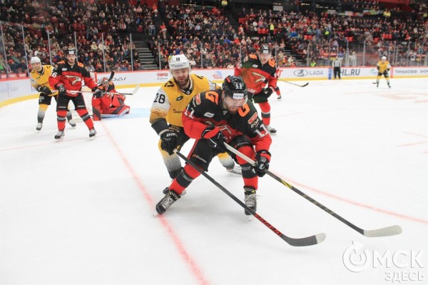 Шайба Райана Спунера принесла "Авангарду" седьмую победу подряд