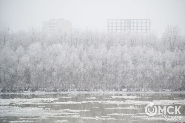 Город в инее: рассматриваем волшебные и холодные улицы Омска