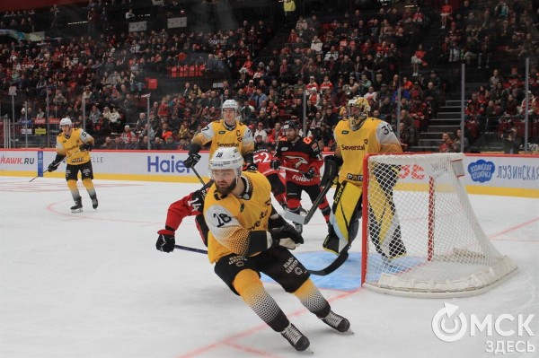 Шайба Райана Спунера принесла "Авангарду" седьмую победу подряд