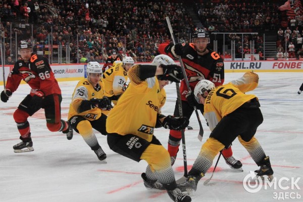 Шайба Райана Спунера принесла "Авангарду" седьмую победу подряд