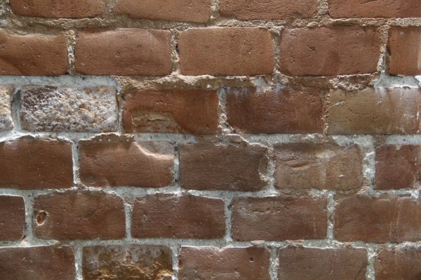 
									Закулисье Омской драмы: трюм сцены, актерские приметы и кирпич Достоевского 