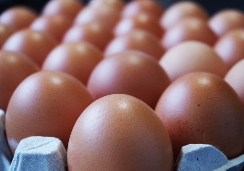 В Омской области куриные яйца подорожали с начала года на треть