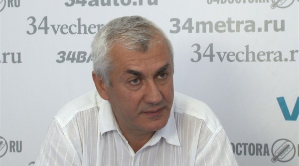 Транспортный коллапс: к чему может привести запрет парковок в центре Омска?
Транспортный коллапс: к чему может привести запрет парковок в центре Омска?