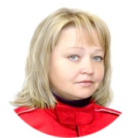 "Убираем ногу с тормоза, добавляем газ". Интервью с инструктором по контраварийной подготовке водителей