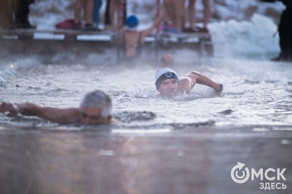 -38°С не помеха. Омские моржи заняли призовые места на международных соревнованиях
