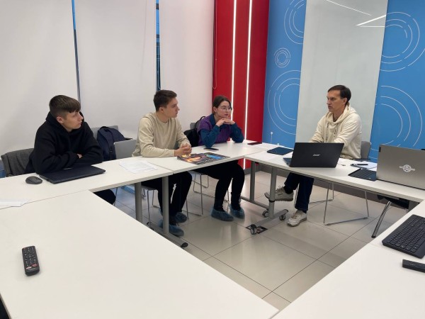 Руководители омских ИТ-компаний оценили студенческие проекты
Руководители омских ИТ-компаний оценили студенческие проекты