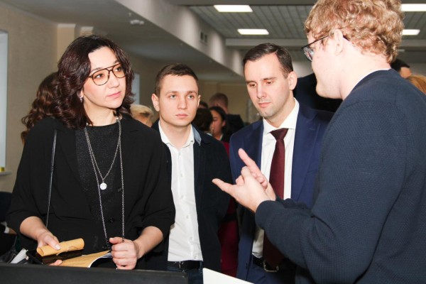 
									В Омске «Новые люди» выбрали лучший молодежный предпринимательский проект 