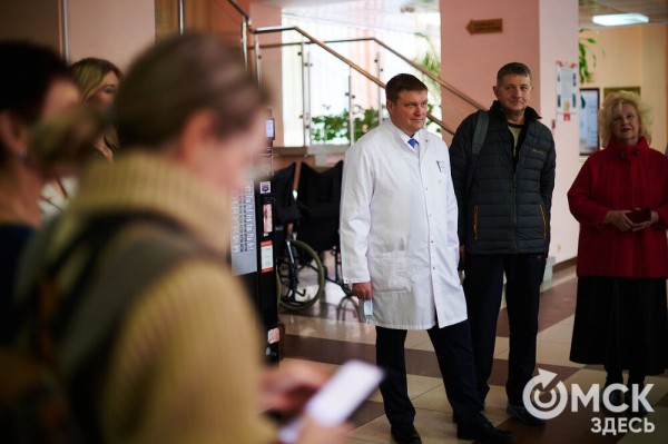 "Химия между нами": как фотопроект объединил врачей и их бывших пациентов