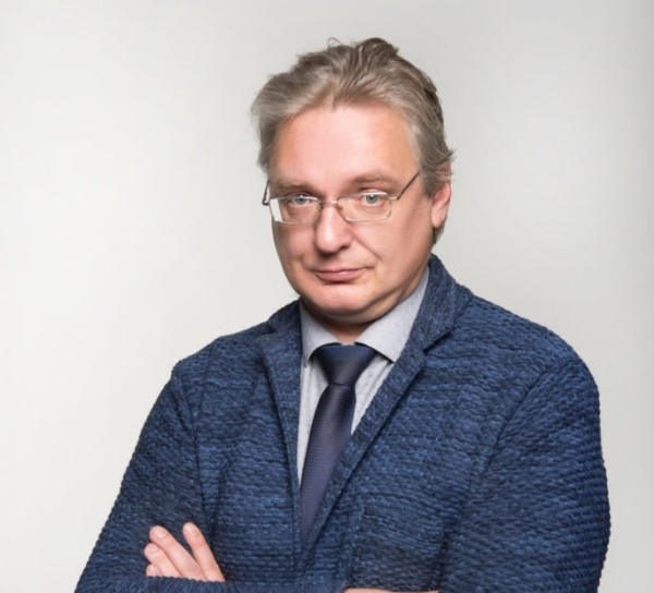 
									Из «Пятого театра» уволился главный режиссер 