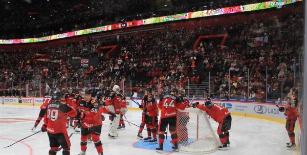 "Что-то невероятное". Команду "Авангард" назвали лучшей в КХЛ