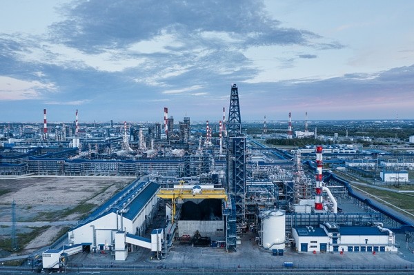 Омский НПЗ получил престижную Экопремию