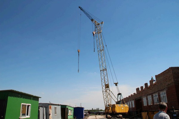 
									Высотку из жилого комплекса «Золотые купола» в Омске достроят за 986 миллионов 