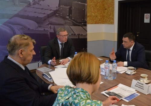 Экс-губернатор Бурков вернулся в Омск