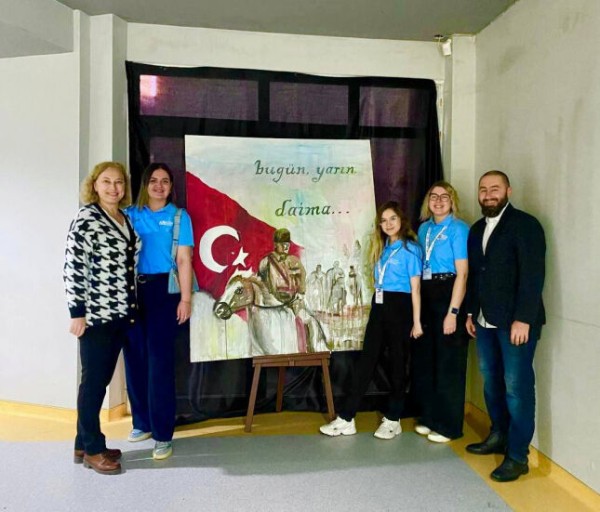 Омичка провела уроки русского языка в Турции Омичка провела уроки русского языка в Турции