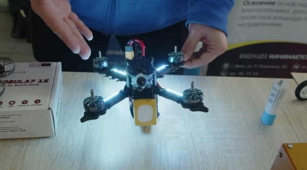 Водородный автомобиль, беспроводная зарядка и эхоскоп. Чем удивили омские студенты на научной конференции