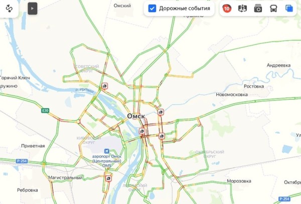 
									На дорогах Омска вновь образовались 10-балльные пробки 
