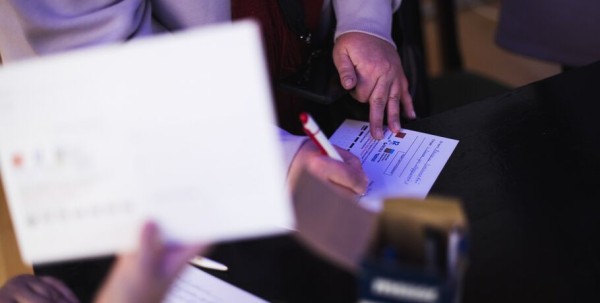 Здоровья, квартиру или пощады? Как просить подарки у Деда Мороза Здоровья, квартиру или пощады? Как просить подарки у Деда Мороза