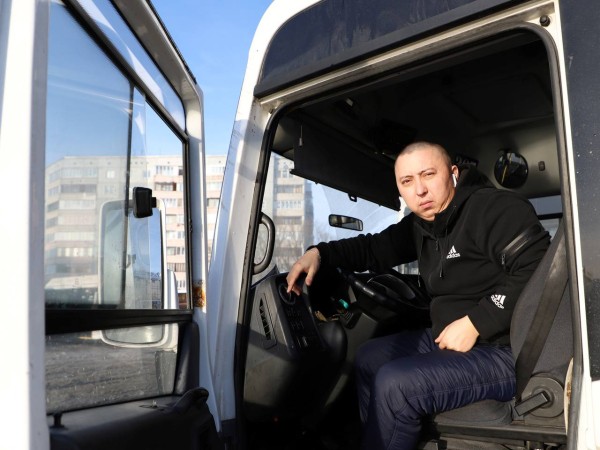 В Омске водитель автобуса помог найти потерявшуюся девочку
В Омске водитель автобуса помог найти потерявшуюся девочку