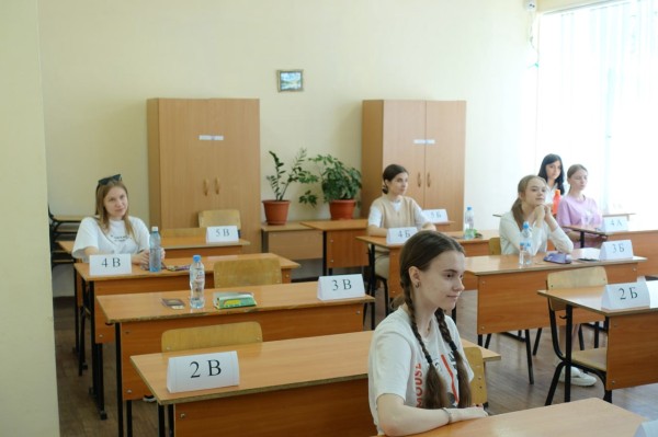 
									В Рособрнадзоре прокомментировали призывы отменить ЕГЭ 