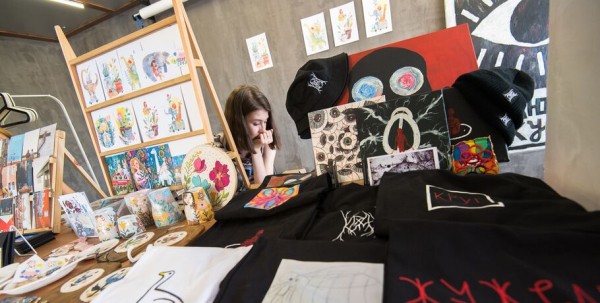 Косплей, скрипка, динозавры и мерч от "Беднотауна". В Омске пройдёт арт-фестиваль Косплей, скрипка, динозавры и мерч от "Беднотауна". В Омске пройдёт арт-фестиваль