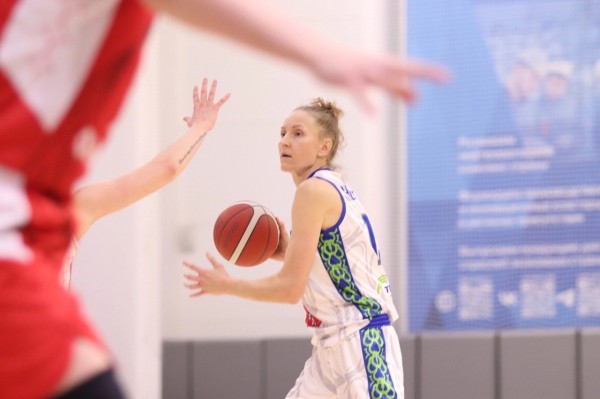 Омский «Нефтяник-Титан» обидно проиграл бронзовому призеру чемпионата России
Омский «Нефтяник-Титан» обидно проиграл бронзовому призеру чемпионата России