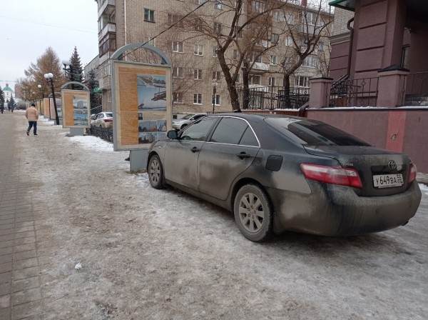 Транспортный коллапс: к чему может привести запрет парковок в центре Омска?
Транспортный коллапс: к чему может привести запрет парковок в центре Омска?