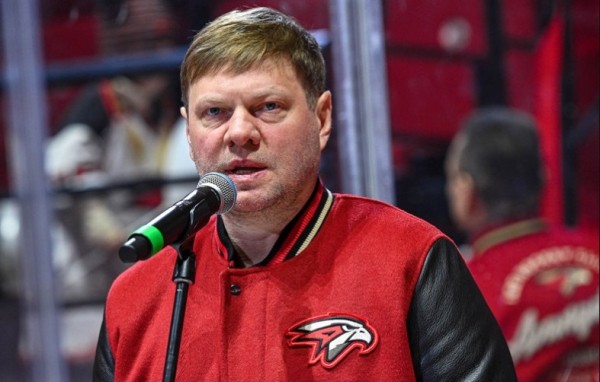 Курьянов назвал игроков, которые могут перейти в «Авангард»
Курьянов назвал игроков, которые могут перейти в «Авангард»