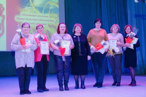 В Омском ГАУ отметили лучших преподавателей и сотрудников
В Омском ГАУ отметили лучших преподавателей и сотрудников