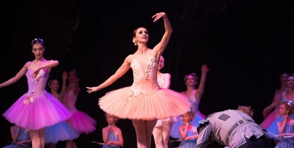 Прима-балерина омского театра год Дракона начала в Китае