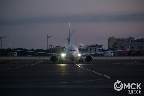 "Девушка, вы не могли сказать, что сейчас будет яма?!". Реальные истории из жизни стюардессы